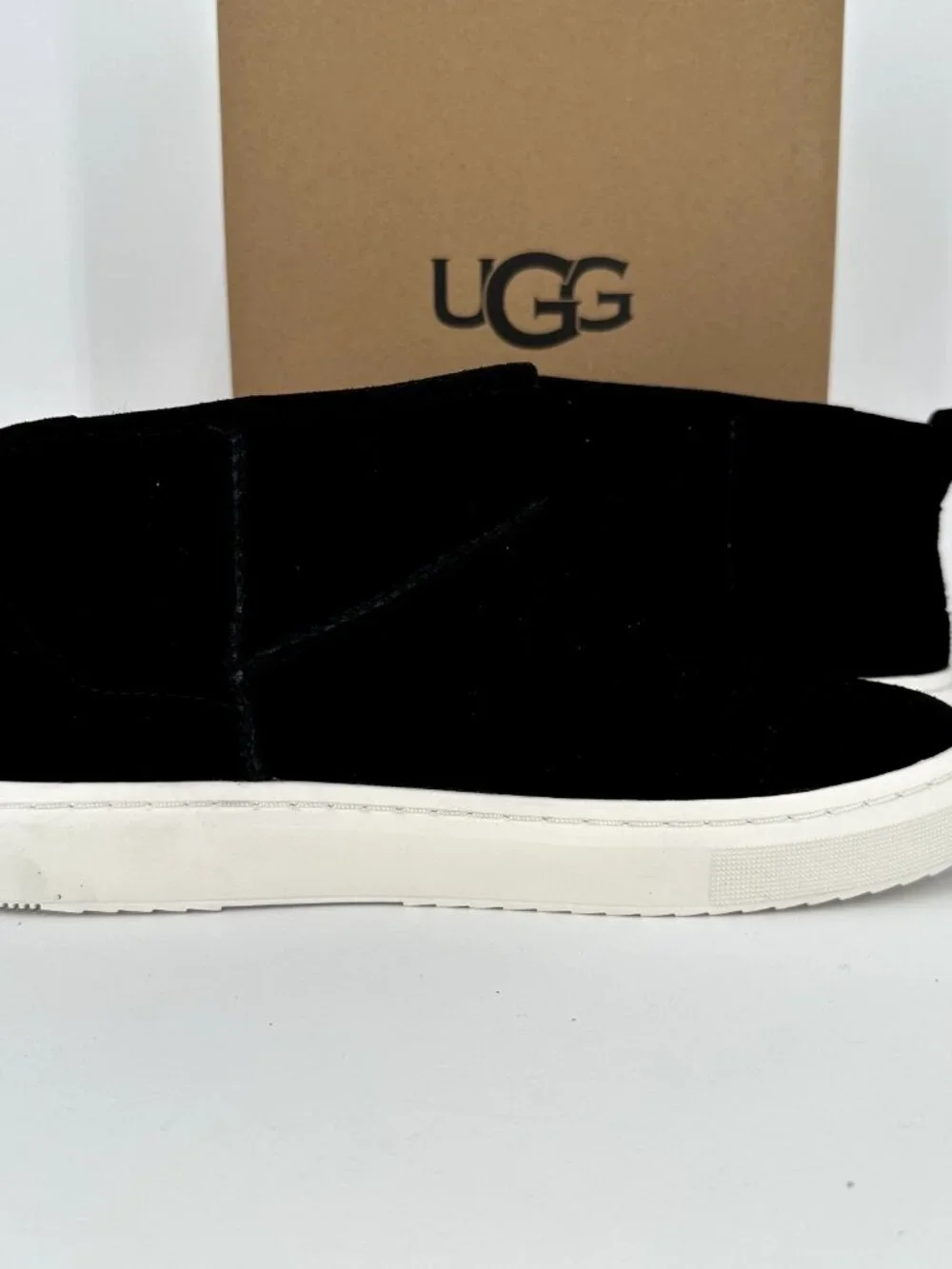 UGG Australia Women's Alameda Mini Boots Black sz 9 #1143786 NEW Bootie Sneakers